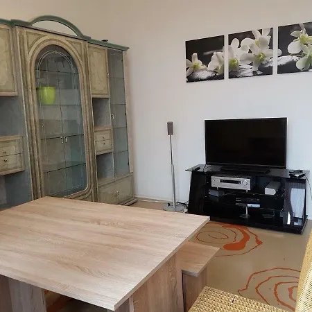 아파트 Ferienwohnung Mit Anbindung Zur City Und Natur