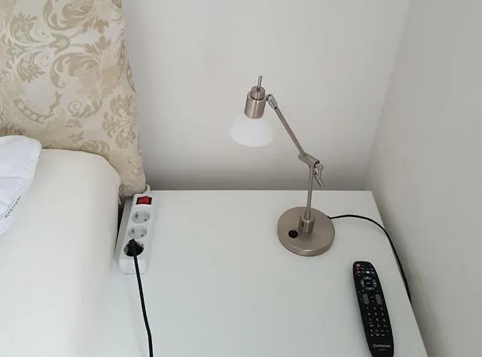 아파트 Ferienwohnung Mit Anbindung Zur City Und Natur *